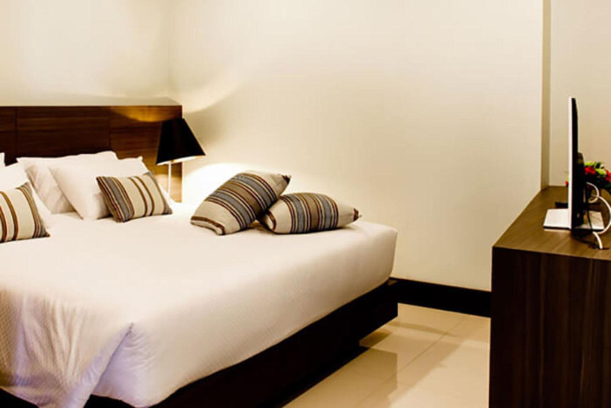Crystal Suites Suvarnbhumi Airport Bangkok Eksteriør bilde
